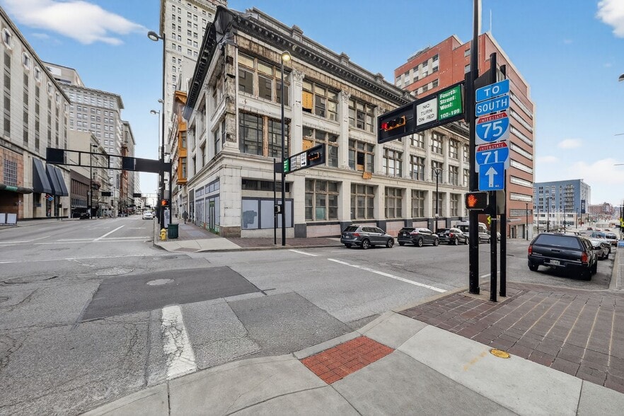 More Photos Of 33 W 4th St, Cincinnati Hotel For Sale