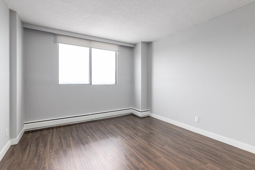 More Photos Of 2105 90 Av SW, Calgary Apartments For Lease