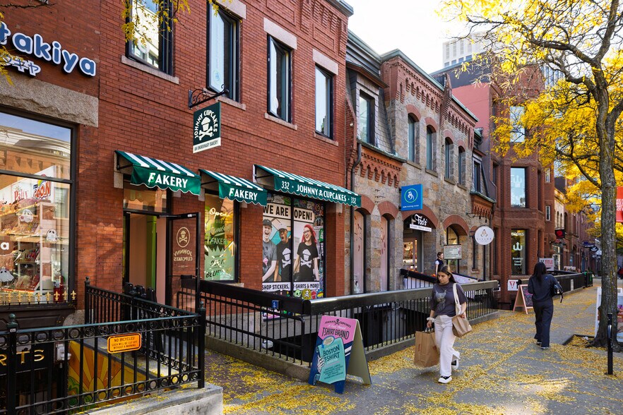 More Photos Of 332-336 Newbury St, Boston Storefront For Lease