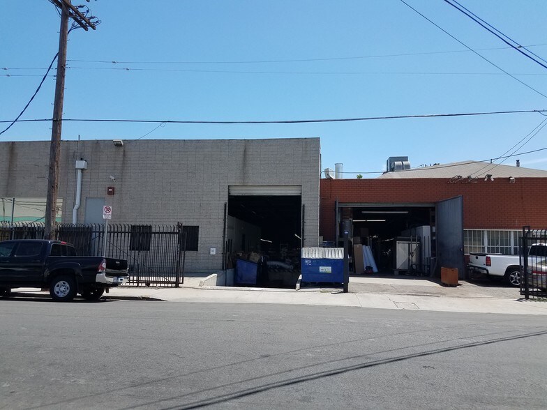 More Photos Of 1716 E 21st St, Los Angeles Manufacturing For Lease