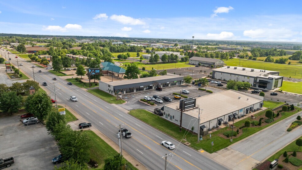 More Photos Of 2212 S Walton Blvd, Bentonville Unknown For Lease