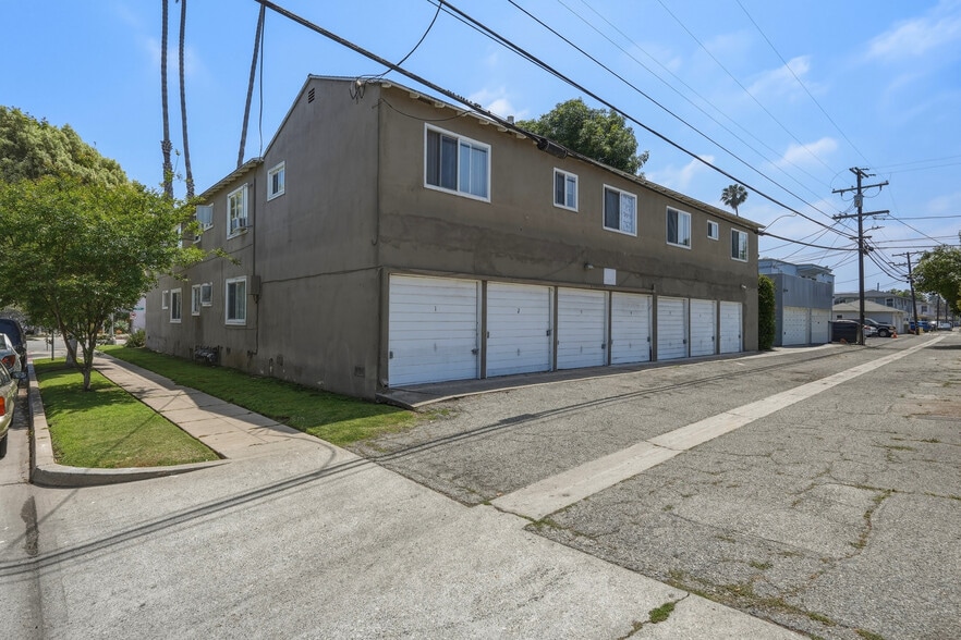 More Photos Of 11401 Washington Pl, Los Angeles Apartments For Sale