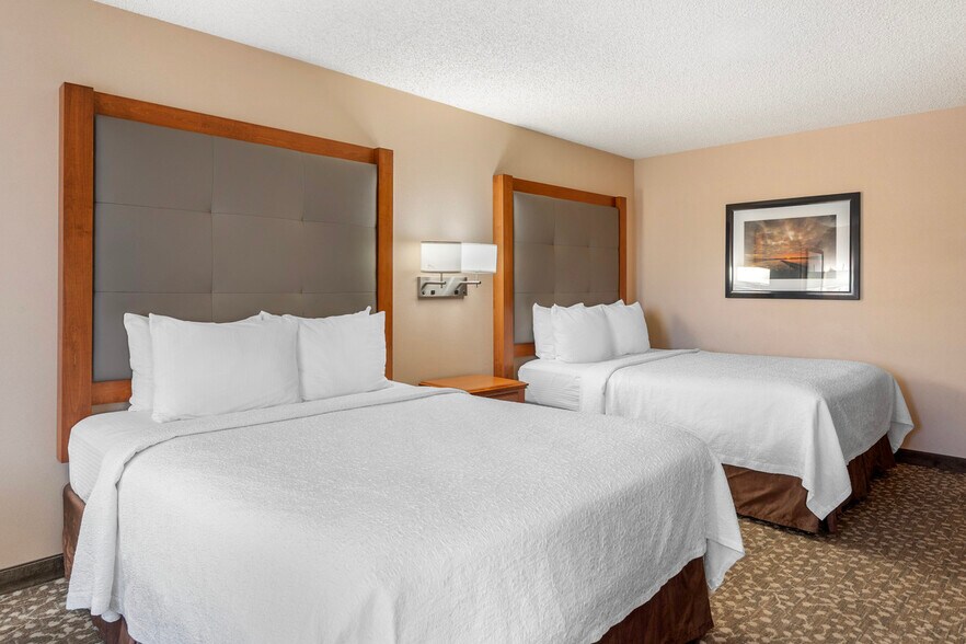 More Photos Of , Oak Harbor Hospitality For Sale