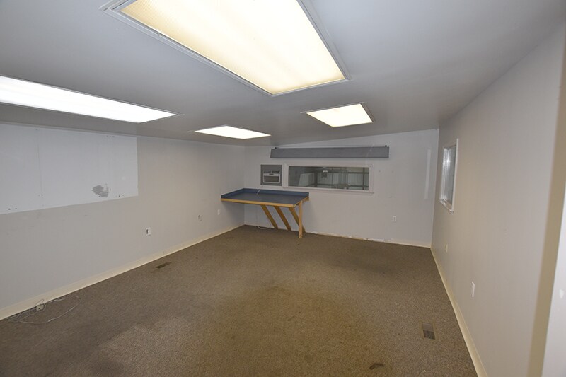 More Photos Of 1133 E Main St, Chattanooga Light Distribution For Lease