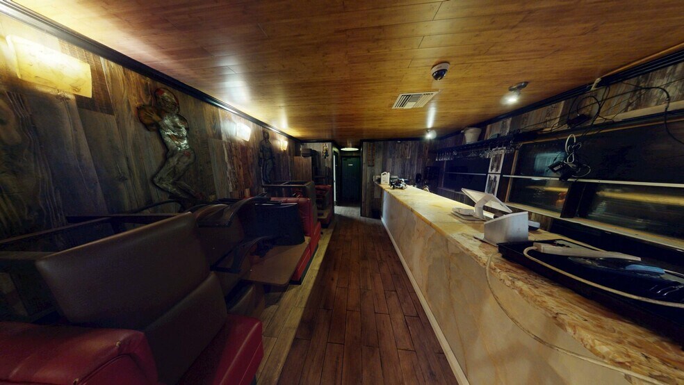 More Photos Of 5800 34th St N, Saint Petersburg Restaurant For Sale