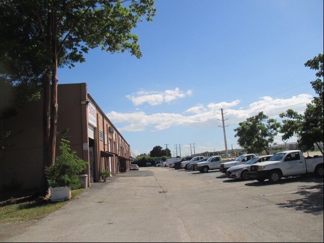 More Photos Of 12584-12598 SW 128th St, Miami Unknown For Lease