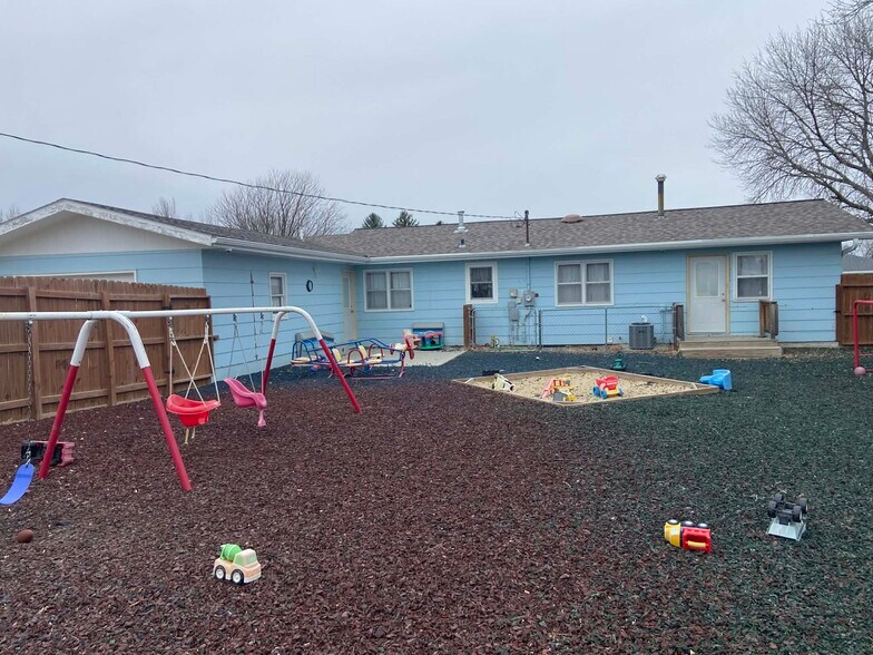 More Photos Of 834 Truman St, Winner Daycare Center For Sale
