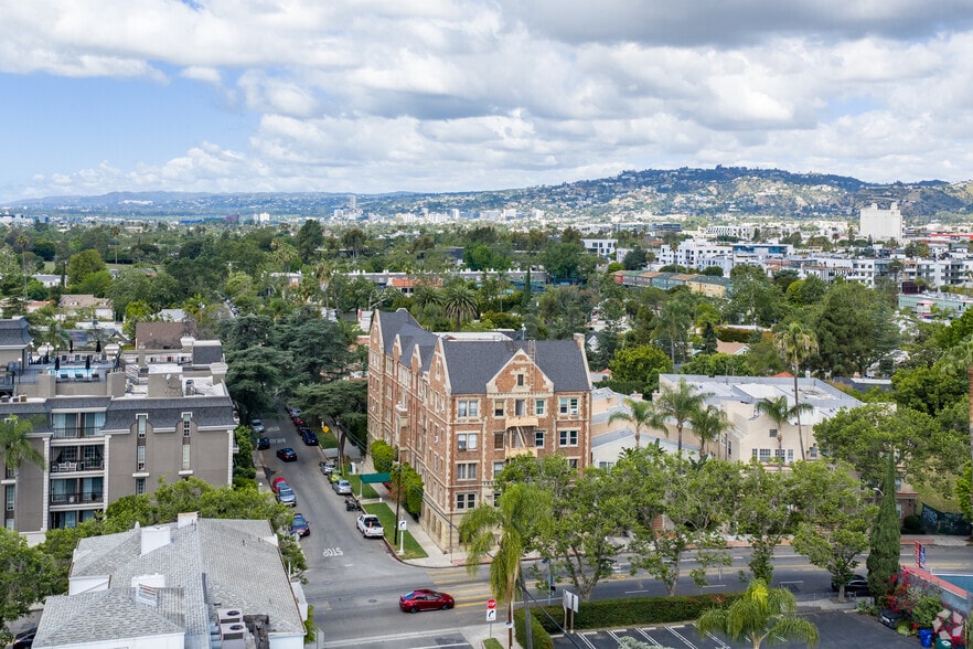 More Photos Of 601 N Rossmore Ave, Los Angeles Apartments For Sale