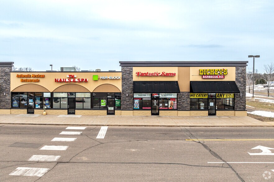 More Photos Of 5418-5466 St Croix Trl, North Branch Unknown For Lease