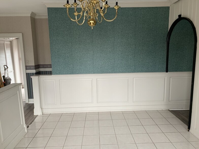 More Photos Of 4700 Thoroughgood Sq, Virginia Beach Office For Lease