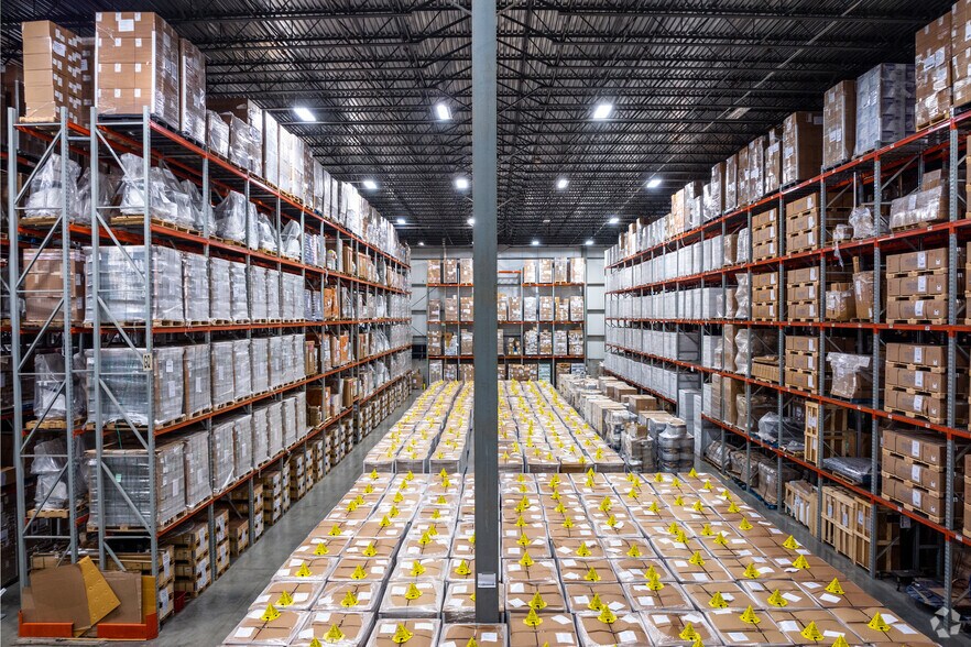 More Photos Of 20 Constitution Blvd S, Shelton Warehouse For Lease