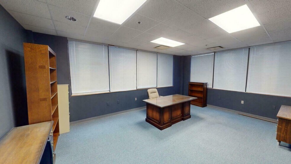 More Photos Of 3117 Pellissippi Pky, Knoxville Office For Sale