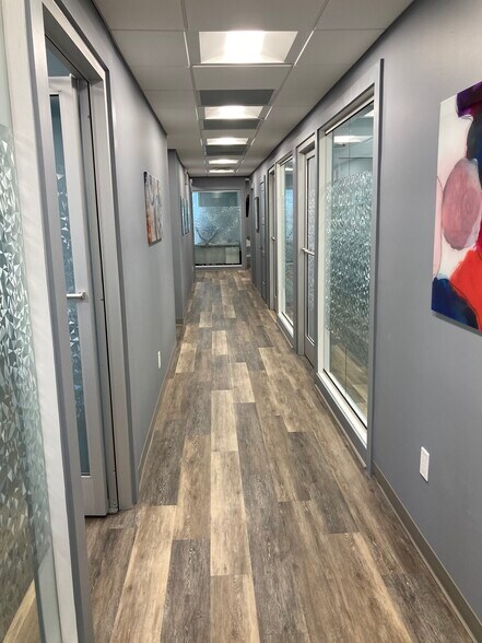 More Photos Of 8395-8399 Dunwoody Pl, Atlanta Office For Sale