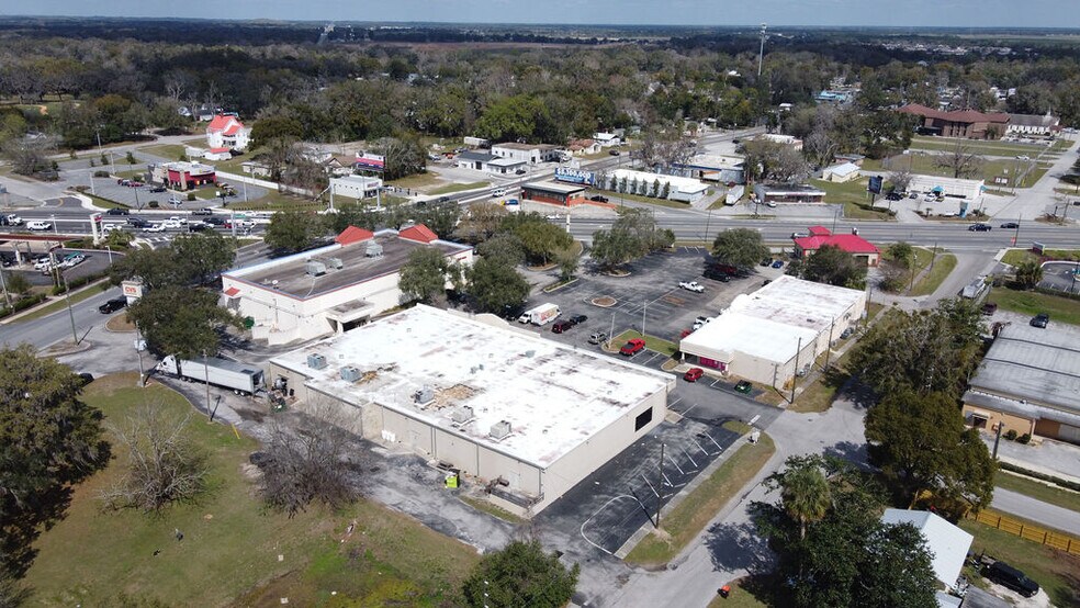 More Photos Of 5810-5840 SE Abshier Blvd, Belleview Storefront For Sale