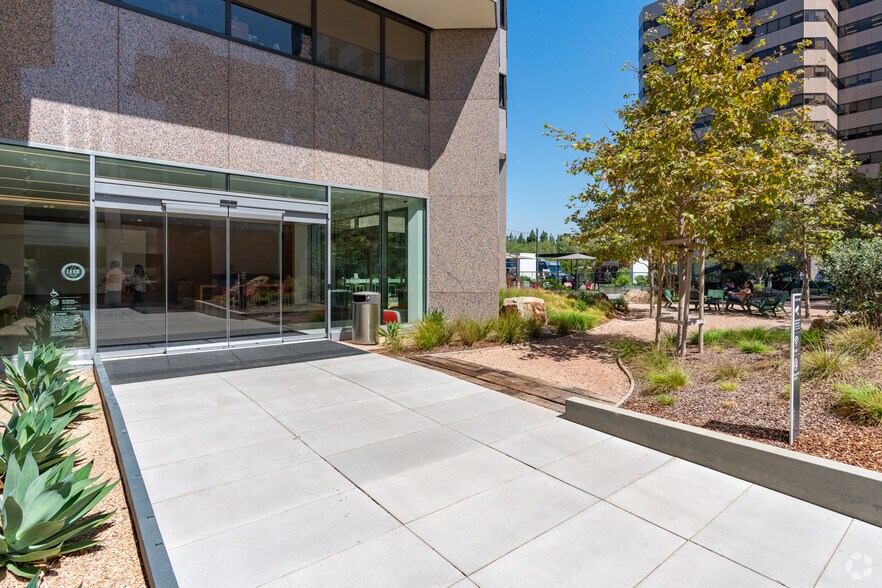 More Photos Of 535-575 Anton Blvd, Costa Mesa Unknown For Lease