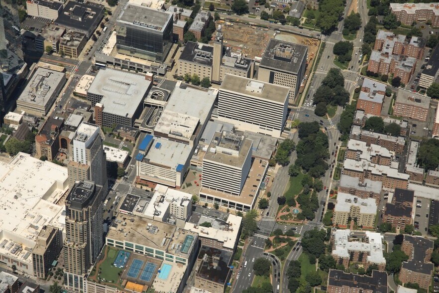 More Photos Of 275 Main St, White Plains General Retail For Lease