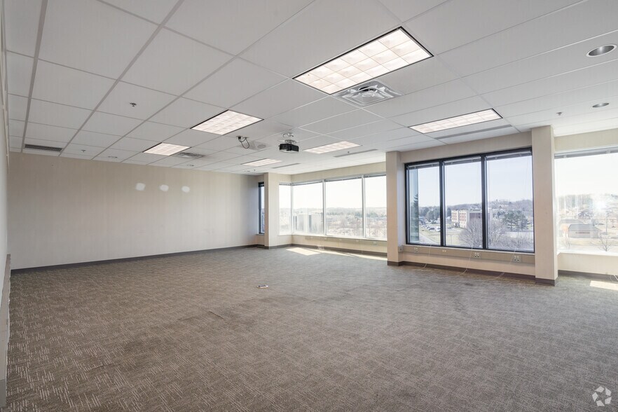 Photo of 4th Floor Ste 402