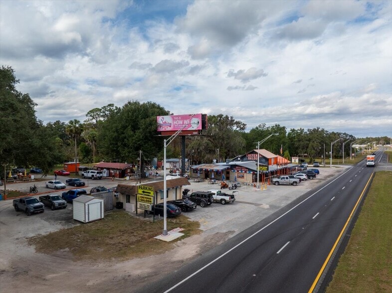 More Photos Of 337 S US Highway 17, East Palatka General Retail For Sale