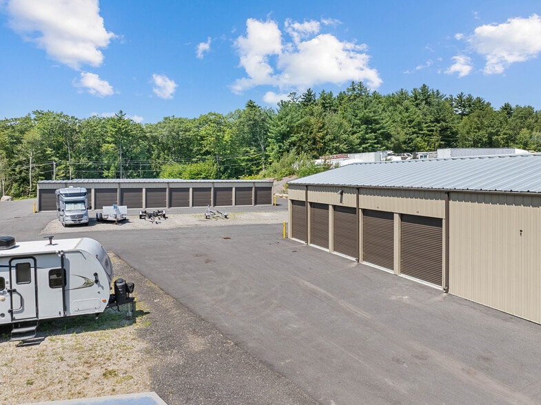 More Photos Of 30 Waterford Pl, Laconia Self Storage For Sale