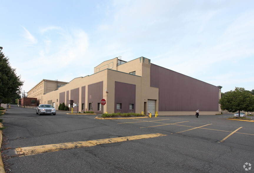 Primary Photo Of 95 Valley St, Bristol Manufacturing For Lease