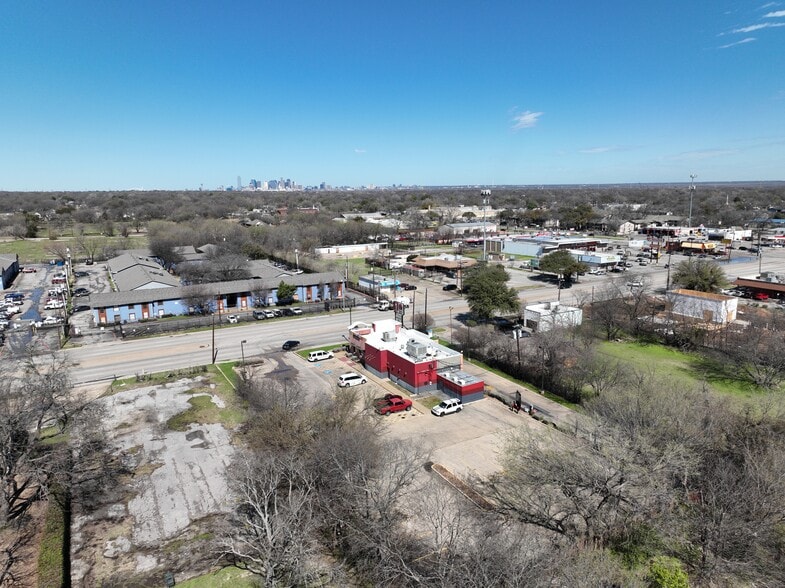 2802 E Ledbetter Dr, Dallas, TX 75216 Fast Food For Sale