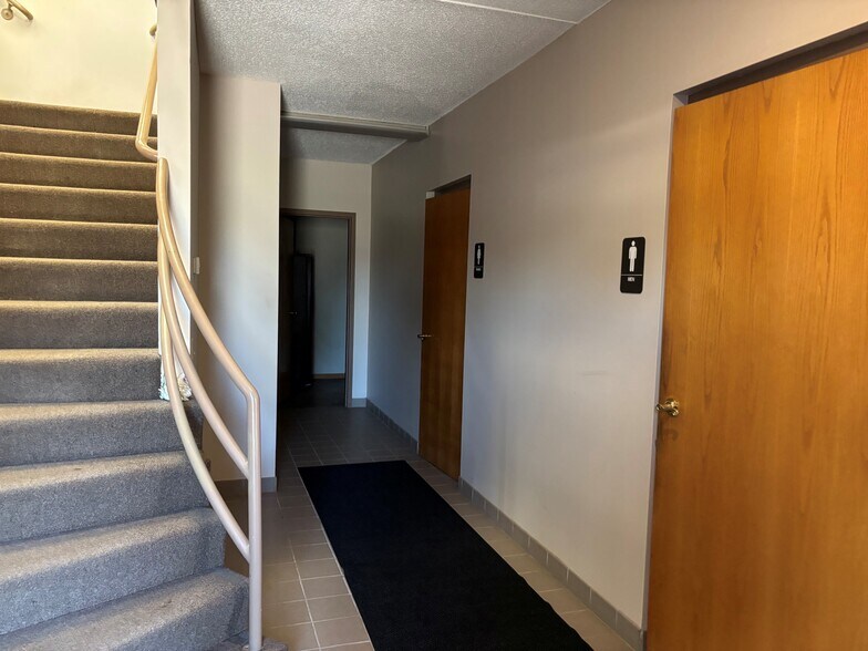 More Photos Of 9650 NE 152nd Ave, Forest Lake Light Distribution For Lease