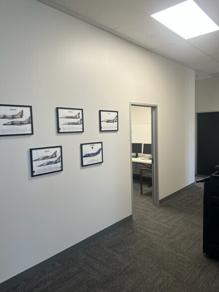 More Photos Of 15277 Heritage Pky, Fort Worth Distribution For Lease