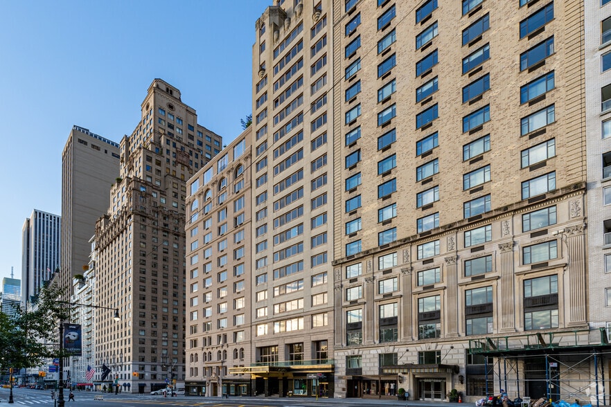 More Photos Of 106 Central Park S, New York Apartments For Lease