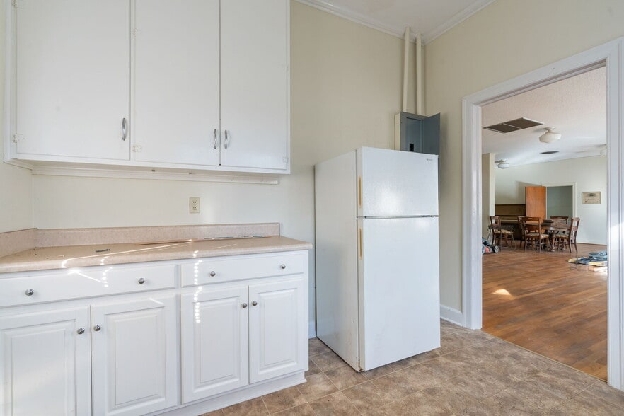 More Photos Of 171 Valley St, Centreville Flex For Sale