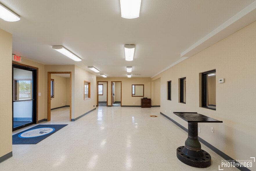 More Photos Of 612 Sinclair St, Gillette Industrial For Sale