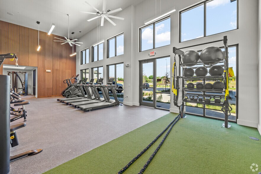 More Photos Of 9584 Eden Rd, Arlington Apartments For Lease