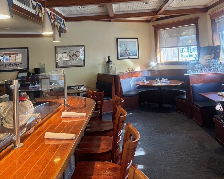 More Photos Of 1555 Bonanza St, Walnut Creek Restaurant For Sale