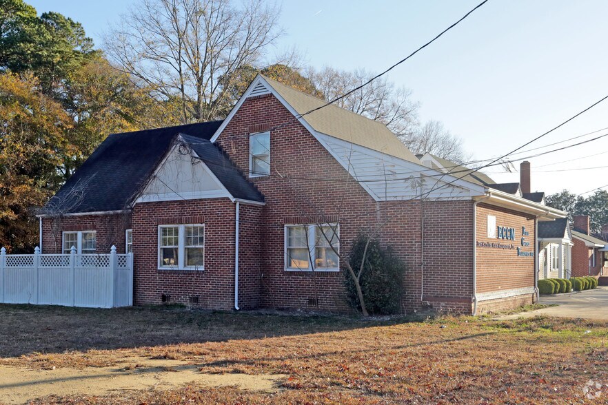 More Photos Of 1505 E Ash St, Goldsboro Office For Sale