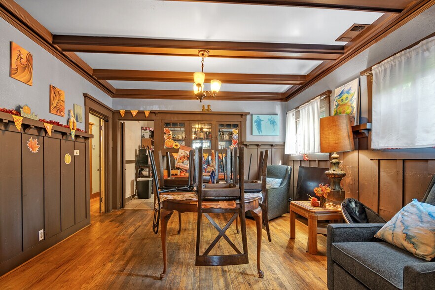 More Photos Of 1917 New Jersey St, Los Angeles Multifamily For Sale