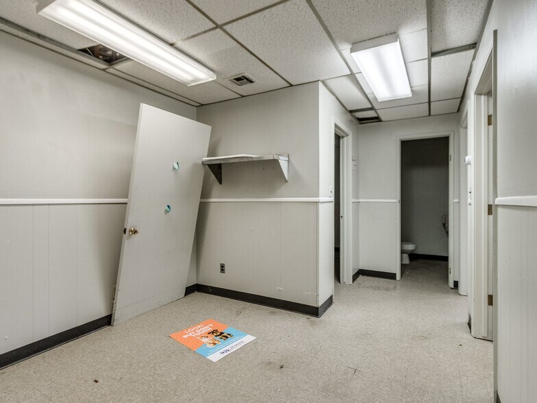 More Photos Of 5835 S Pennsylvania Ave, Oklahoma City Medical For Sale