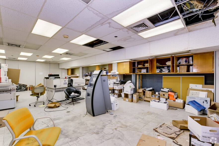 More Photos Of 705-709 N 2nd Ave, Dodge City Loft Creative Space For Lease