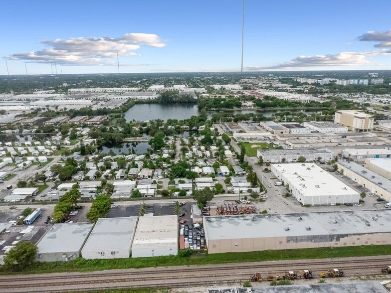 More Photos Of 2111 SW 31st Ave, Hallandale Beach Warehouse For Sale