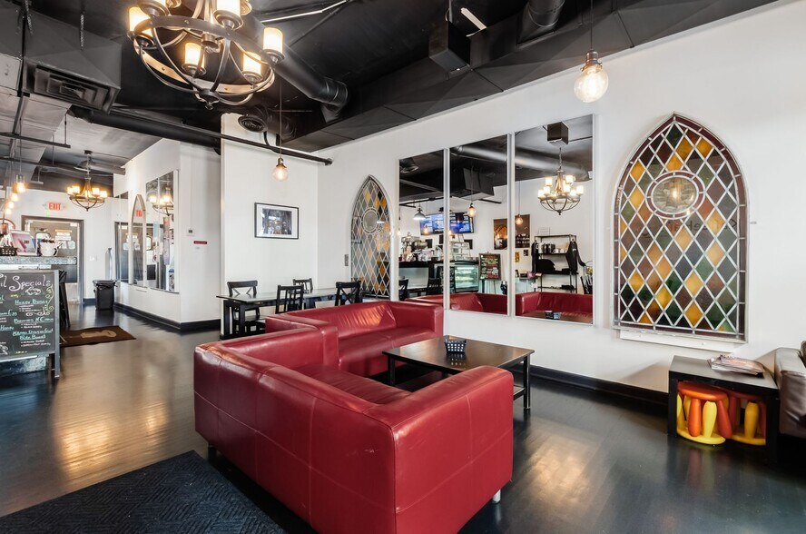 More Photos Of 45 E Columbus St, Lithopolis Restaurant For Sale