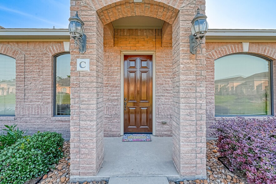 More Photos Of 5513 Louetta Rd, Spring Office For Sale