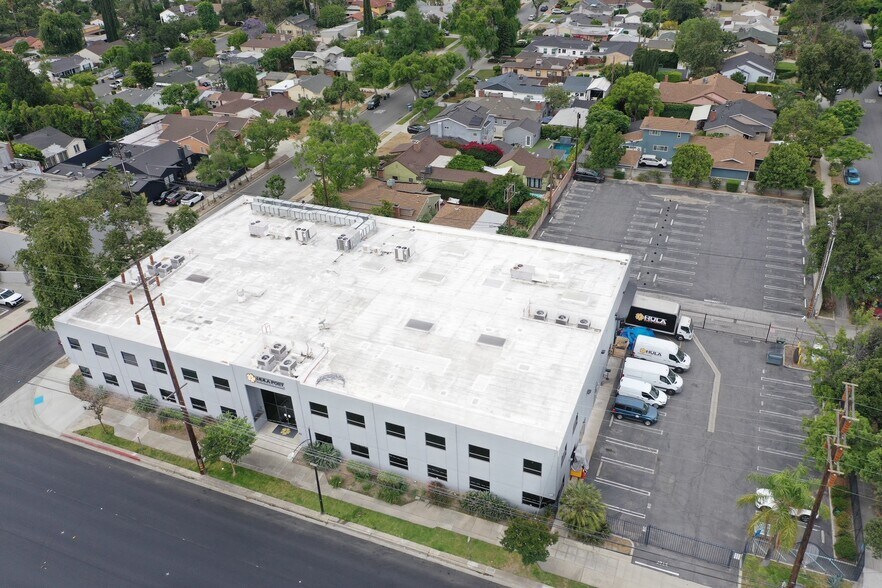 More Photos Of 1111 S Victory Blvd, Burbank Research And Development For Sale