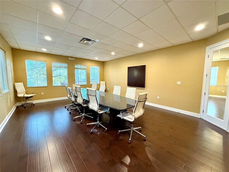 More Photos Of 1402 W Fletcher Ave, Tampa Coworking Space