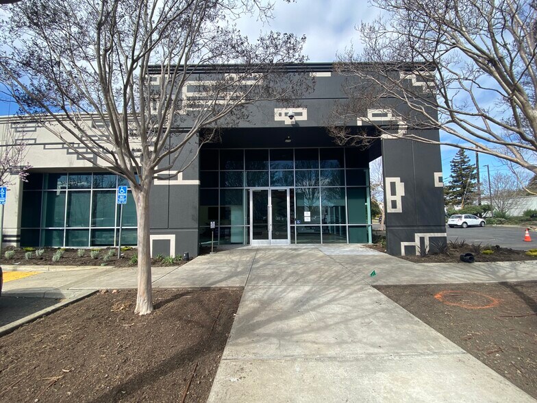 More Photos Of 25801 Industrial Blvd, Hayward Research And Development For Lease