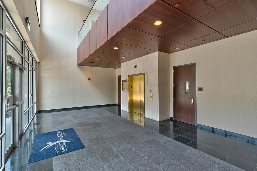 More Photos Of 855 Lehigh Ave, Union Township Office For Lease