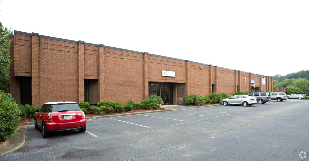 Primary Photo Of 829 Pickens Industrial Dr, Marietta Warehouse For Lease