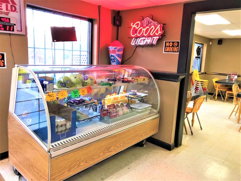 More Photos Of 10490 Beals Chapel Rd, Lenoir City Convenience Store For Sale