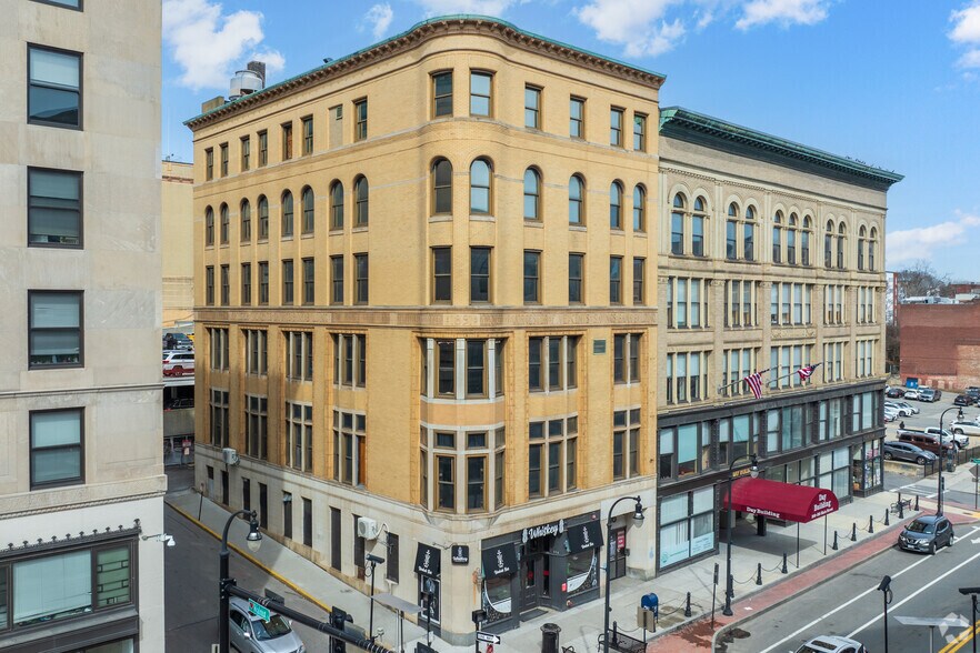 More Photos Of 316 Main St, Worcester Apartments For Lease