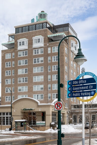 More Photos Of 120 S Park St, Traverse City Restaurant For Sale
