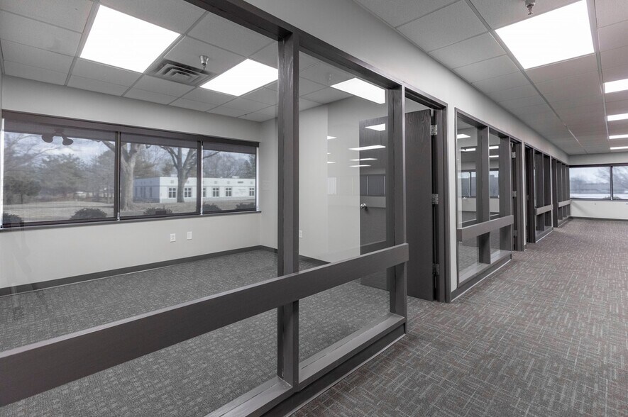 More Photos Of 6812 Corporate Dr, Indianapolis Warehouse For Sale