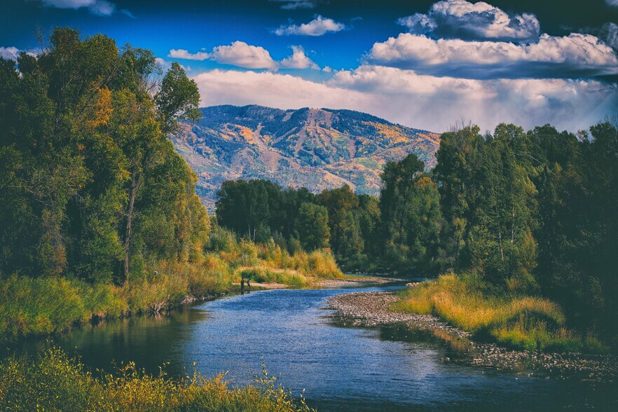 More Photos Of 24 5th St, Steamboat Springs Storefront Retail Office For Sale