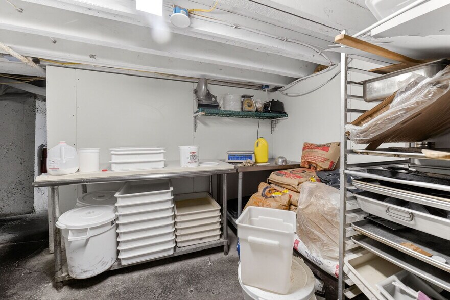 More Photos Of 204 W Madison St, Easton Storefront Retail Residential For Sale